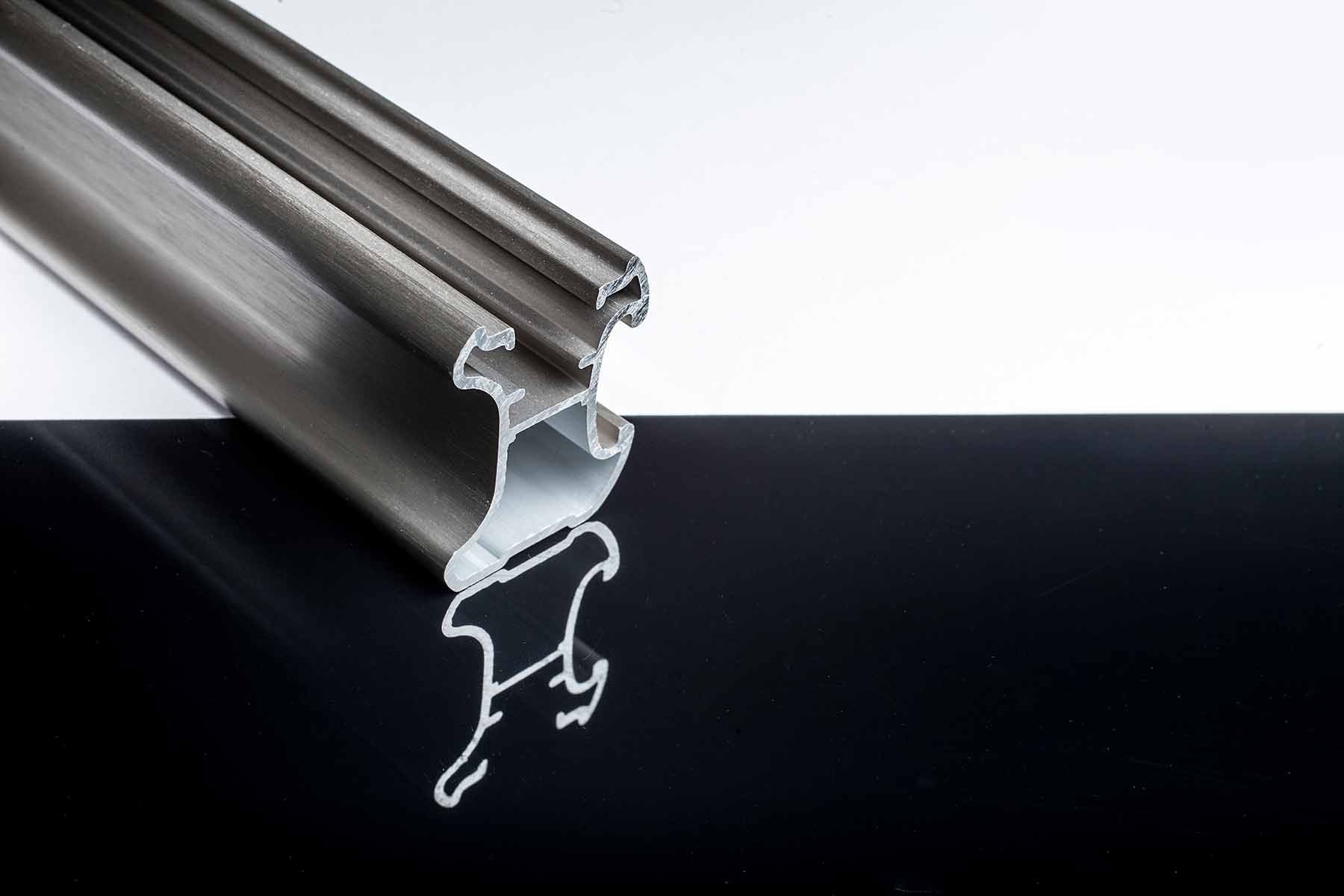 Roest punch Niet genoeg Aluminium profielen op maat? Partnership bij Amari Metals